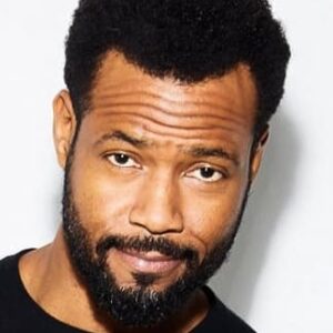 تصویر هنرمند Isaiah Mustafa