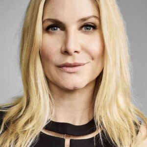 تصویر هنرمند Elizabeth Mitchell