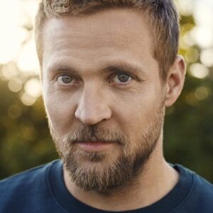 تصویر هنرمند Tobias Santelmann