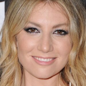 تصویر هنرمند Ari Graynor
