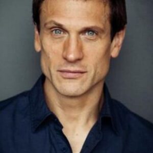 تصویر هنرمند Simon Merrells