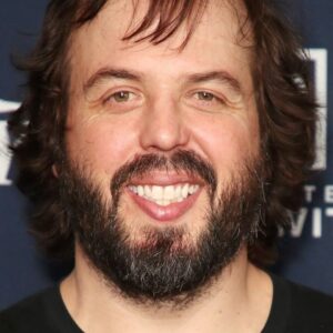 تصویر هنرمند Angus Sampson