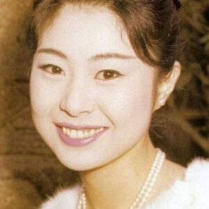 Photo of artist Tamao Nakamura